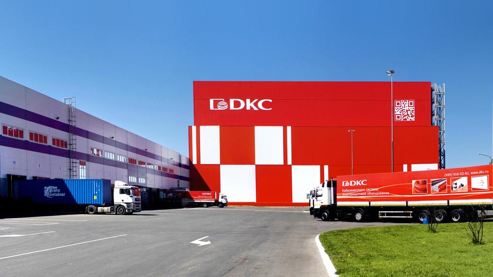 Компания ДКС - крупнейший производитель кабеленесущих систем и низковольтного оборудования в России и Европе.